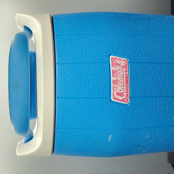 Vintage Coleman Water Jug 2 Blue Camping Picnic With handle Portable gallons rar - Picture 2 of 8